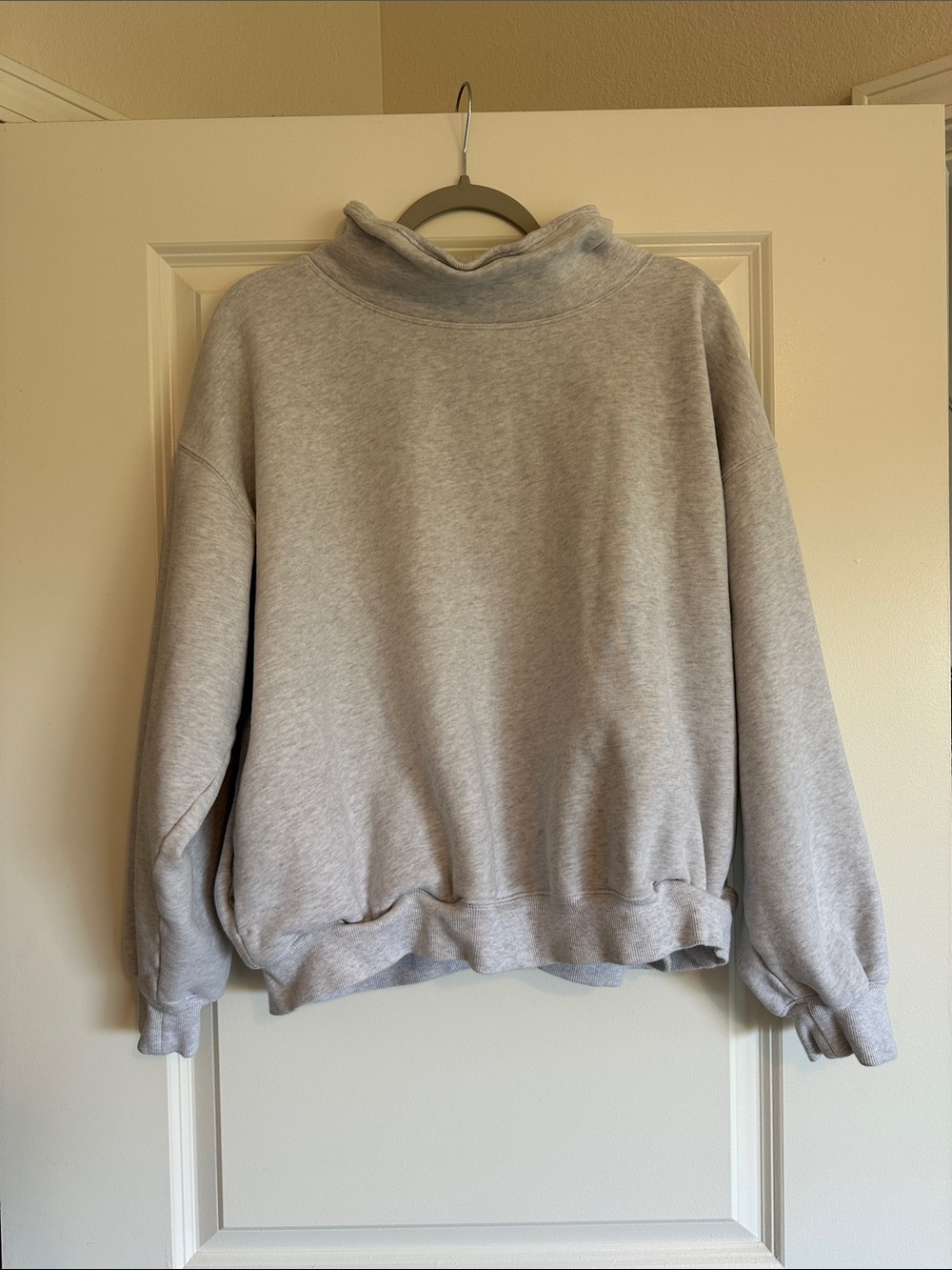 Aritzia Cozy Sweatfleece Mega Funnel Neck - M